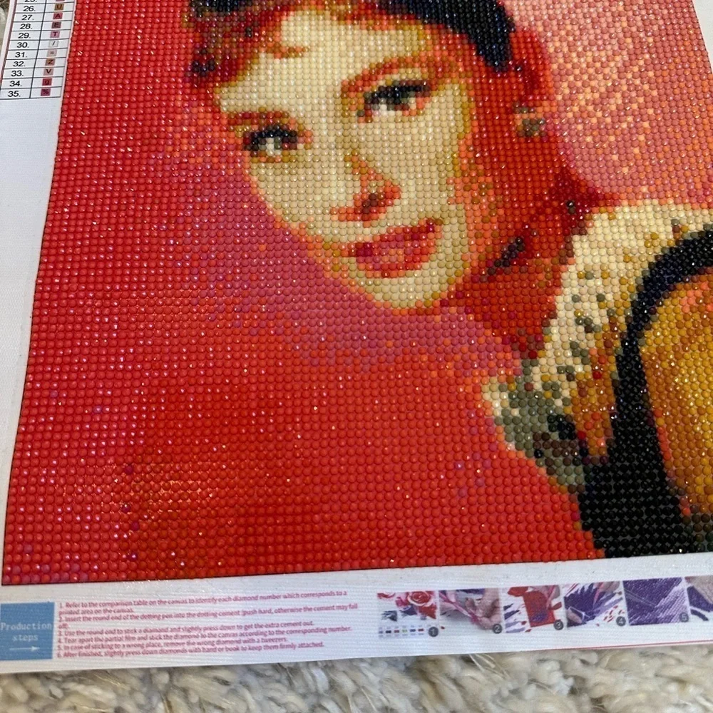 Audrey Hepburn Diamond Painting - FINISHED